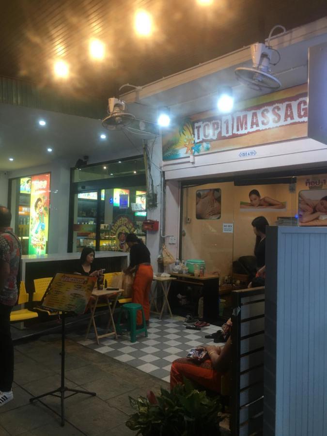 Gung Domitory Pansiyon Pattaya Dış mekan fotoğraf